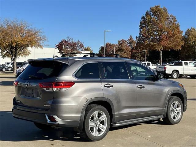 used 2017 Toyota Highlander car, priced at $18,395