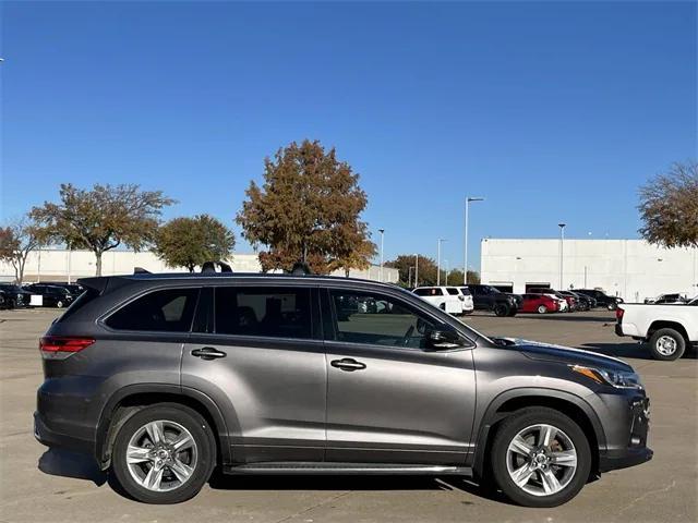 used 2017 Toyota Highlander car, priced at $18,395