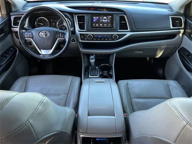 used 2017 Toyota Highlander car, priced at $18,395