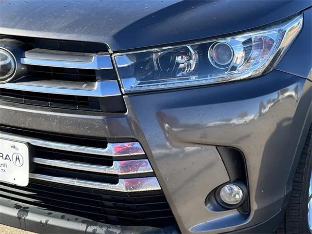 used 2017 Toyota Highlander car, priced at $18,395