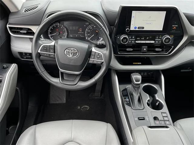 used 2023 Toyota Highlander car, priced at $34,496