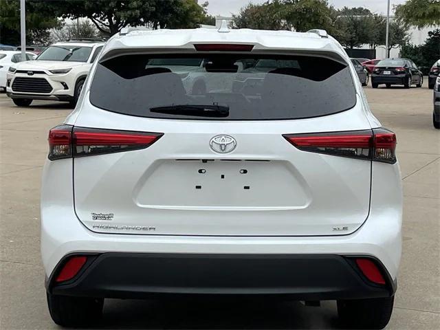 used 2023 Toyota Highlander car, priced at $34,496