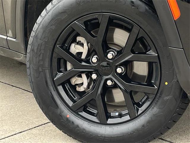 used 2024 Jeep Grand Cherokee L car, priced at $36,509