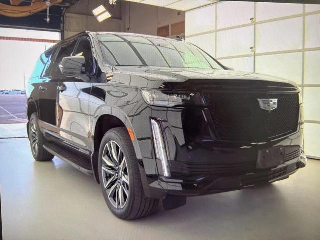 used 2021 Cadillac Escalade ESV car, priced at $62,462