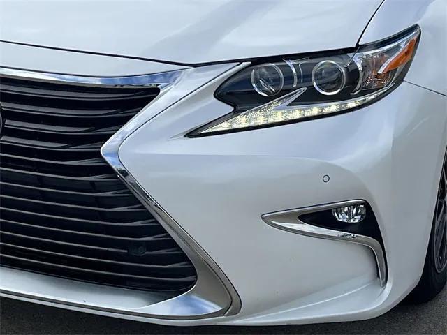 used 2017 Lexus ES 350 car, priced at $22,949