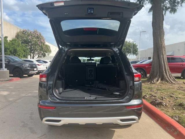 used 2024 Mitsubishi Outlander car, priced at $26,979