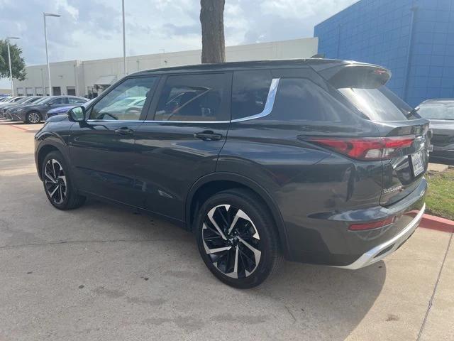 used 2024 Mitsubishi Outlander car, priced at $26,979