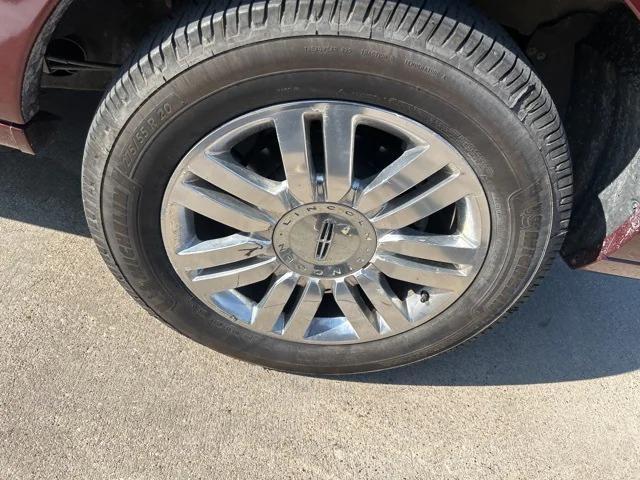 used 2012 Lincoln Navigator car, priced at $7,999