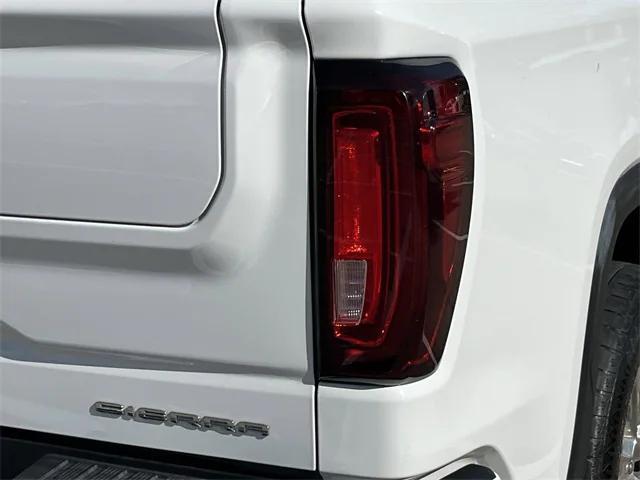 used 2022 GMC Sierra 1500 car, priced at $42,473