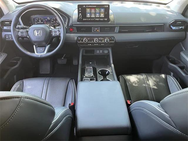 used 2023 Honda Pilot car, priced at $42,422
