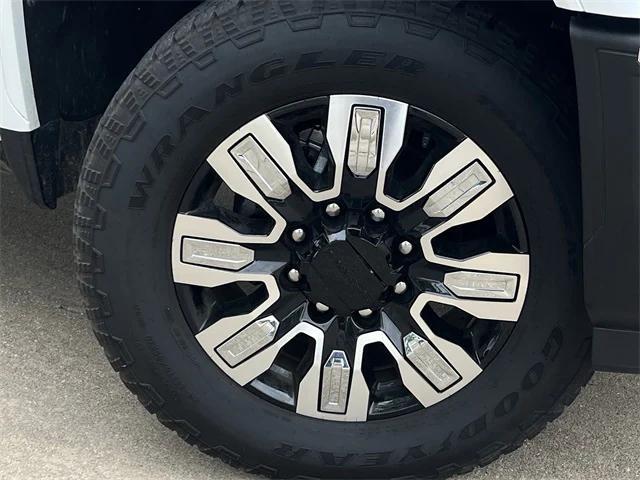 used 2024 GMC Sierra 2500 car, priced at $79,994