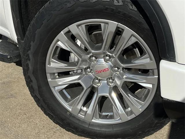 used 2022 GMC Sierra 1500 car, priced at $50,442