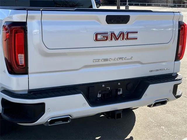 used 2022 GMC Sierra 1500 car, priced at $50,442