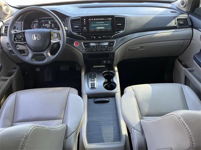 used 2022 Honda Pilot car, priced at $30,995