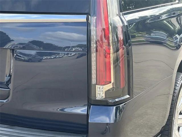 used 2020 Cadillac Escalade ESV car, priced at $37,632