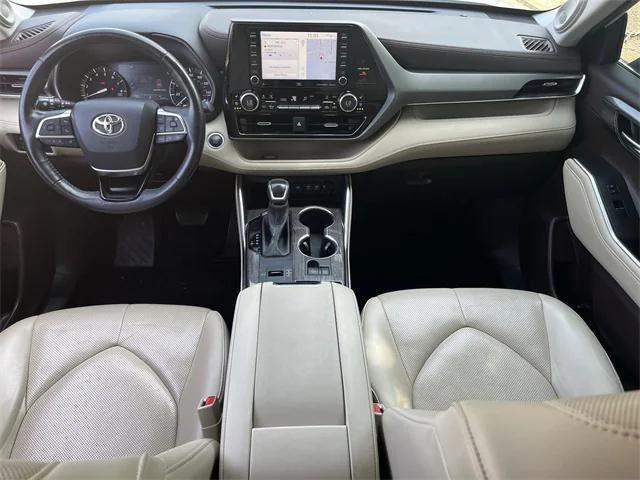 used 2021 Toyota Highlander car, priced at $31,595
