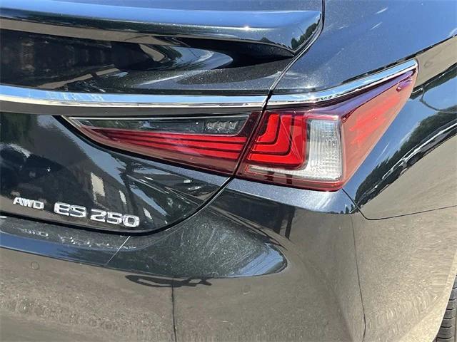 used 2021 Lexus ES 250 car, priced at $27,387