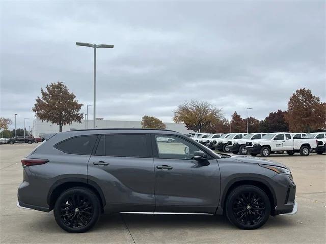 used 2024 Toyota Highlander car, priced at $41,583