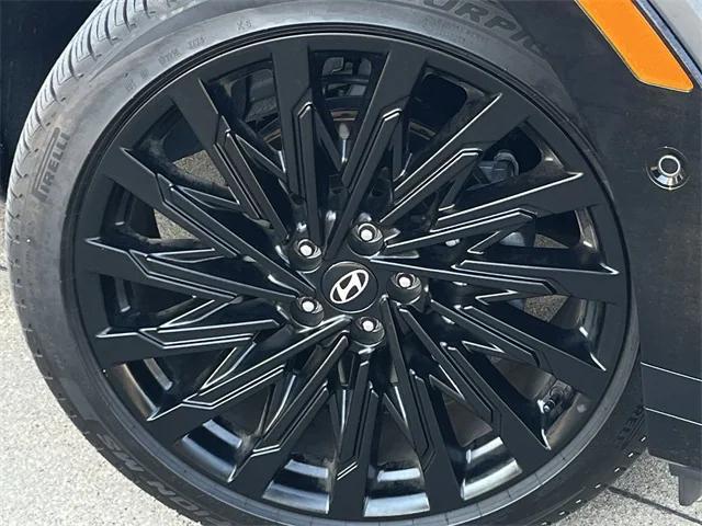 used 2025 Hyundai Santa Fe car, priced at $36,321