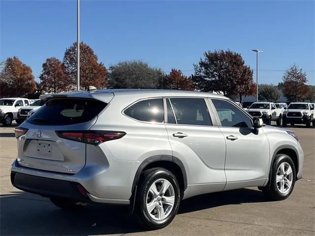 used 2024 Toyota Highlander car, priced at $37,623