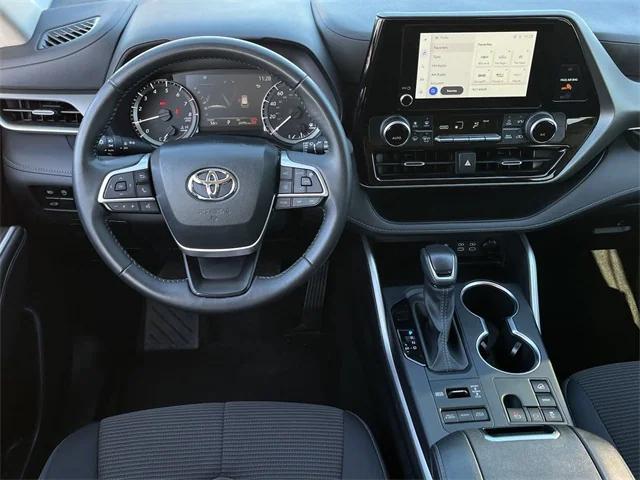 used 2024 Toyota Highlander car, priced at $37,623