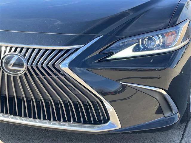 used 2019 Lexus ES 350 car, priced at $29,407