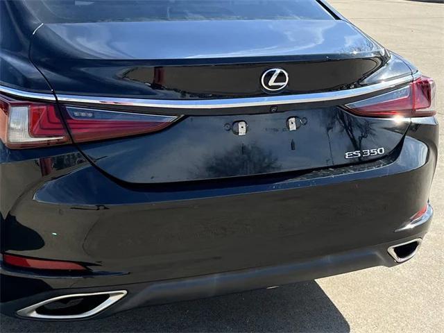 used 2019 Lexus ES 350 car, priced at $29,407