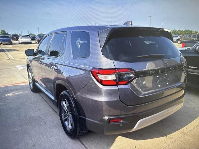 used 2023 Honda Pilot car, priced at $38,422
