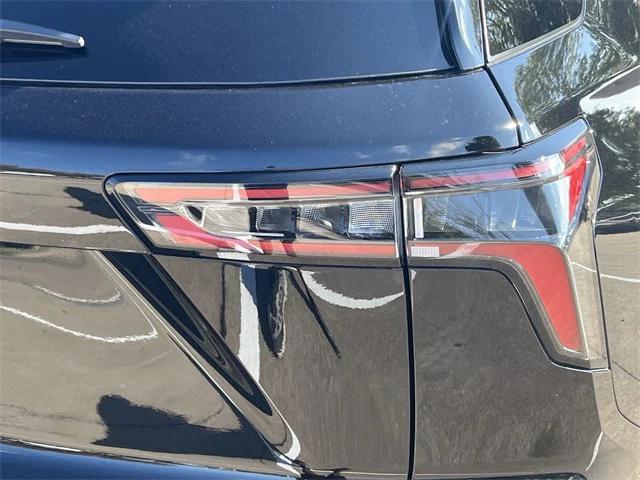 used 2025 Chevrolet Equinox car, priced at $23,480