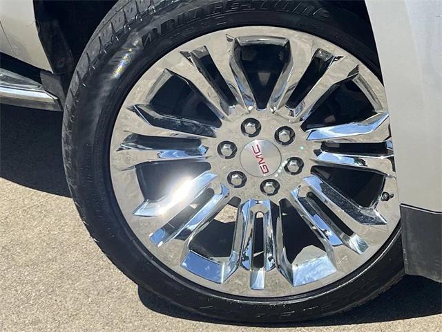 used 2018 GMC Yukon car, priced at $28,295