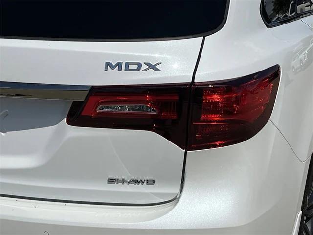 used 2020 Acura MDX car, priced at $34,899