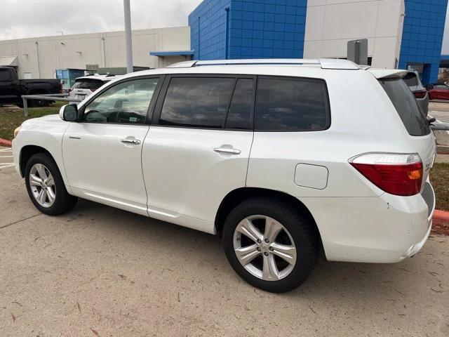 used 2009 Toyota Highlander car, priced at $9,395