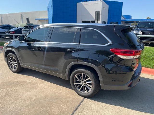 used 2019 Toyota Highlander car, priced at $21,949