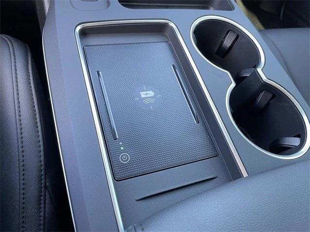 used 2025 Acura MDX car, priced at $46,569