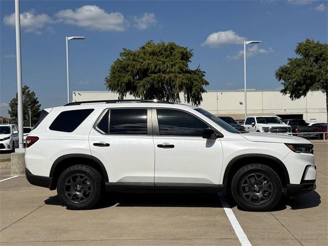 used 2024 Honda Pilot car, priced at $39,564