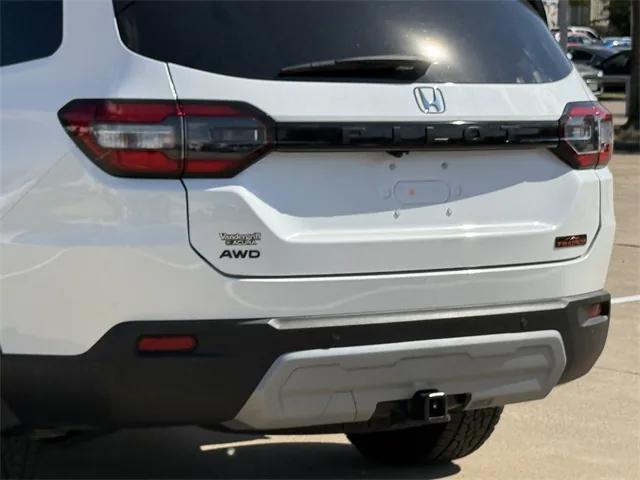 used 2024 Honda Pilot car, priced at $39,564