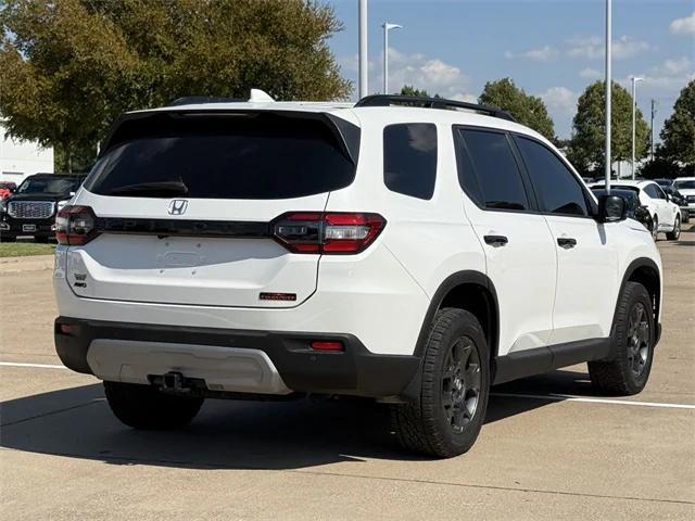 used 2024 Honda Pilot car, priced at $39,564