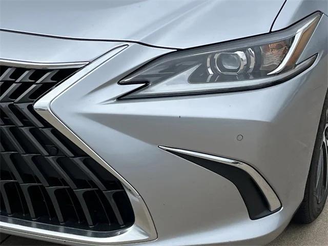 used 2023 Lexus ES 300h car, priced at $38,297