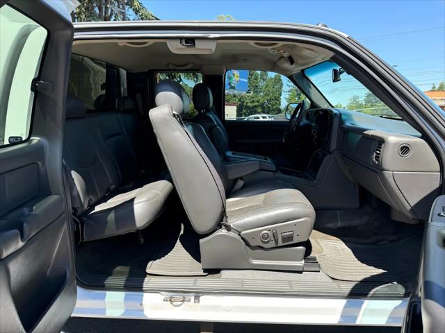 used 2005 GMC Sierra 2500 car, priced at $18,000