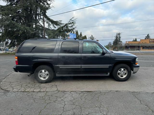 used 2003 Chevrolet Suburban car, priced at $6,000