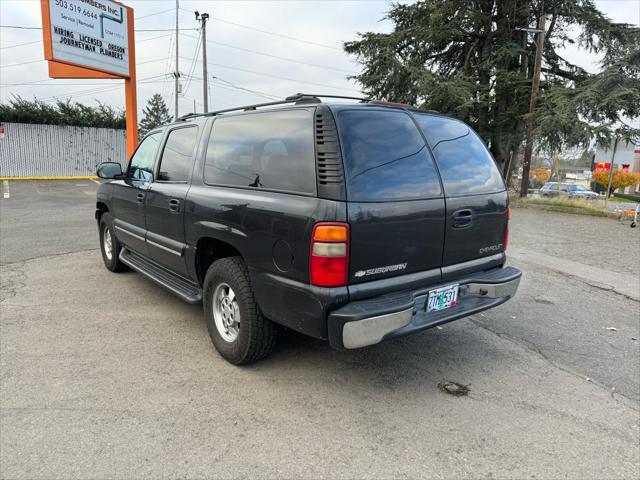 used 2003 Chevrolet Suburban car, priced at $6,000