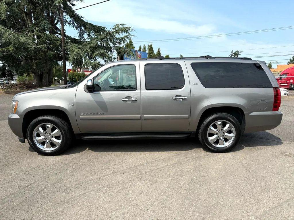 used 2008 Chevrolet Suburban car, priced at $13,000