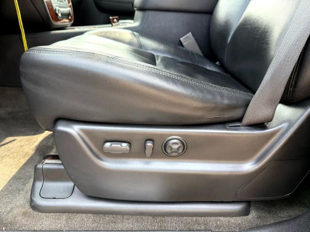 used 2008 Chevrolet Suburban car, priced at $13,000