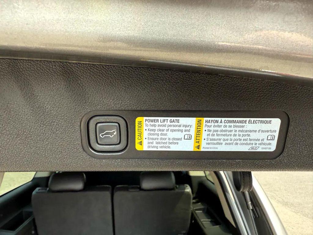 used 2008 Chevrolet Suburban car, priced at $13,000