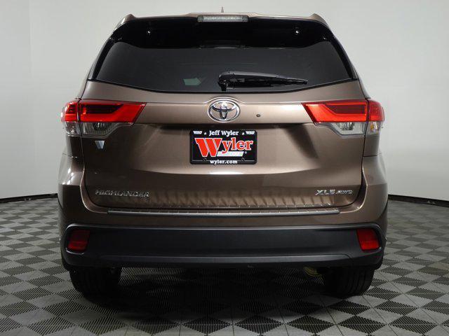 used 2019 Toyota Highlander car, priced at $29,486