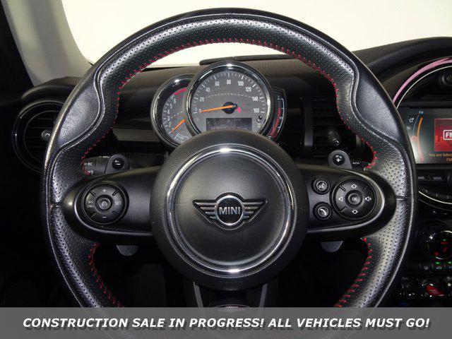 used 2021 MINI Hardtop car, priced at $22,498