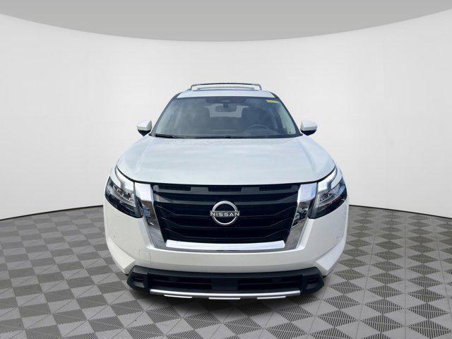 new 2024 Nissan Pathfinder car, priced at $48,943