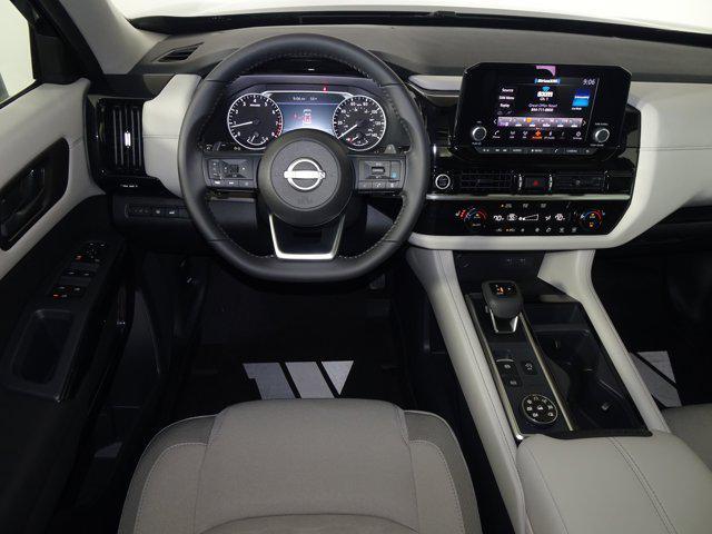 new 2024 Nissan Pathfinder car, priced at $40,176