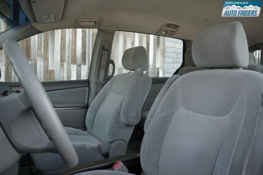 used 2007 Toyota Sienna car, priced at $9,999