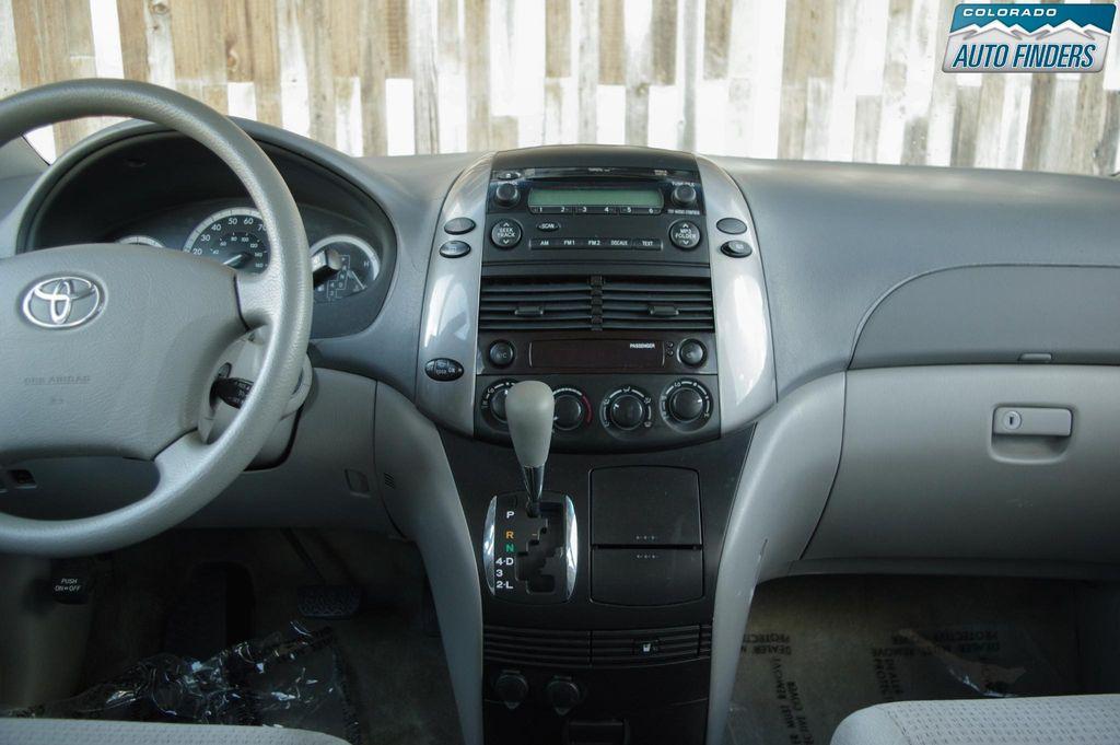 used 2007 Toyota Sienna car, priced at $9,999